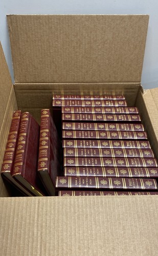 Funk & Wagnalls New Encyclopedia Yearbook Lot 1988-2002 Hardcover 15 Volumes