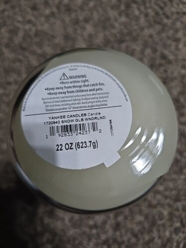 Yankee Candle SNOW GLOBE WONDERLAND Large Jar Candle, 22oz - Bild 4 von 4