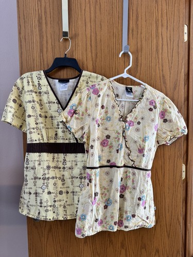 Cherokee Scrub Top Lot Of 2 Women’s Medium Style 2865 & 3917 - Picture 15 of 24