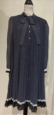 Hoss Intropia Marino Navy Blue Size Large