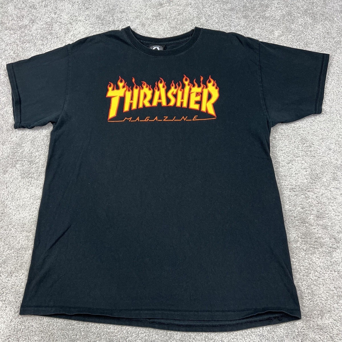 Thrasher Magazine T-Shirt Men's Lg Black Short Sleeve Skateboarding Flaming  Logo