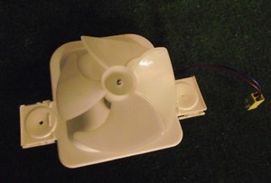 Kühl-Gefrierkombination BEKO EFC51824W Ventilator