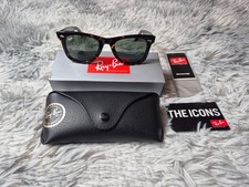 Ray-Ban Wayfarer RB2140 Occhiale da Sole - Tortoise (RB2140 902 50-22)