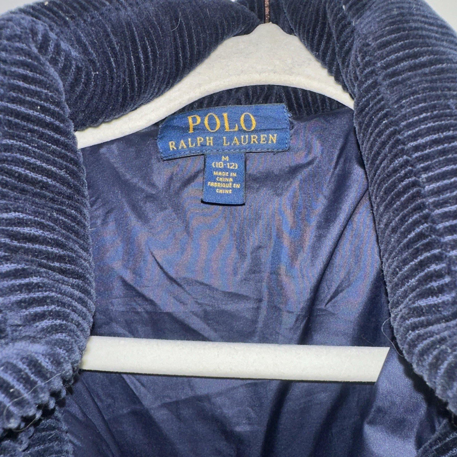 LARGE BOYS POLO RALPH LAUREN NAVY BLUE LIGHTWEIGHT PUFFA JACKET.SIZE AGE 10-12
Opens in a new window