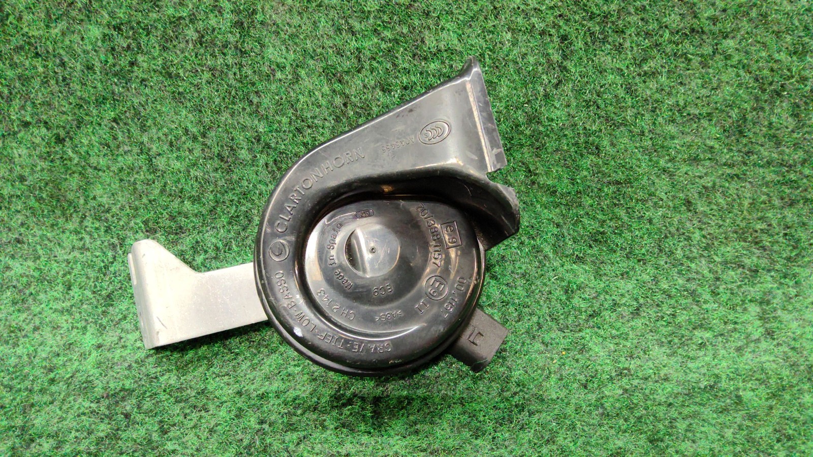 2017-2020 Audi Q7 Quattro Low Tone Horn Oem 4m0951221 4m0951209
