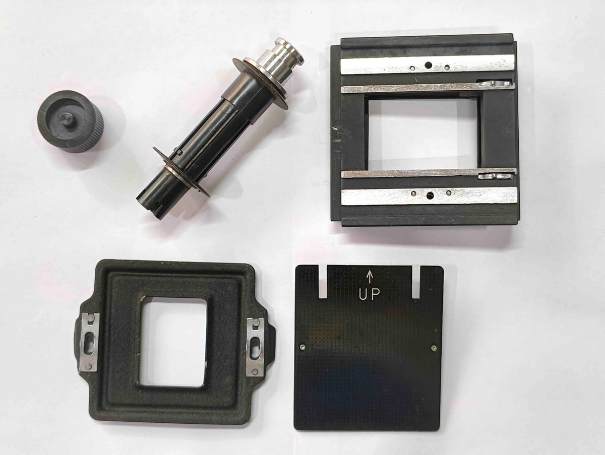 YASHICA-635 ADAPTOR 中判 35mm フィルム 二眼レフ Yashica 635 TLR Medium Format Camera, 35mm Adapter Kit Excellent