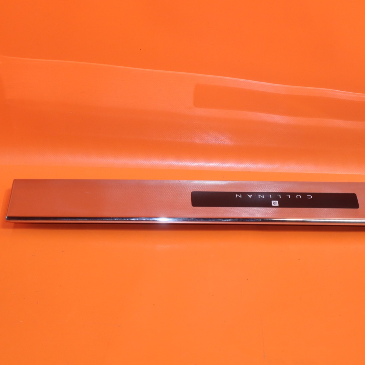Rolls-Royce Cullinan 2023-2025 FRONT+LEFT Scuff plate