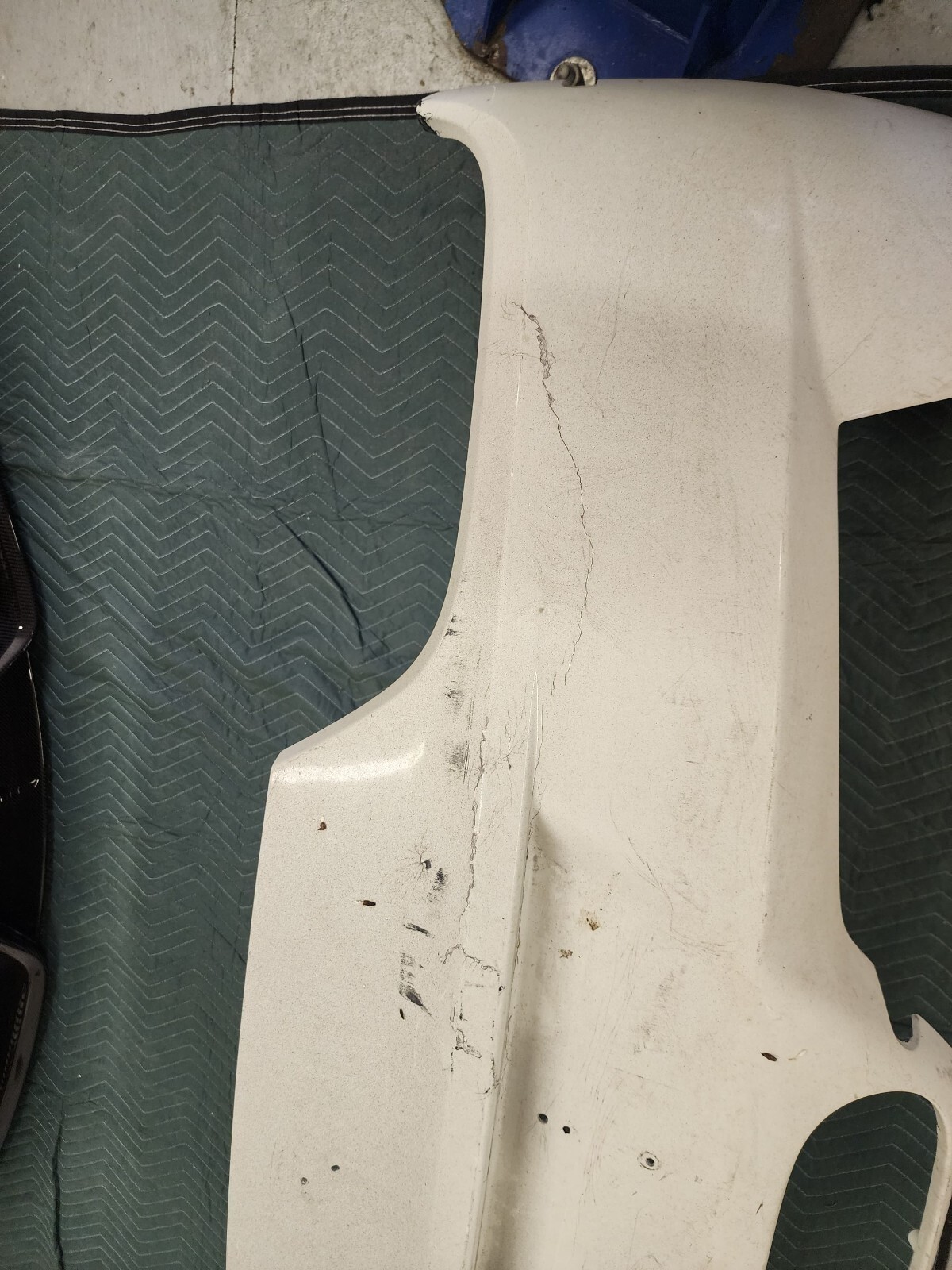 2010 2011 - 2015 Ferrari 458 Italia Spider Rear Bumper Cover OEM Needs Repair