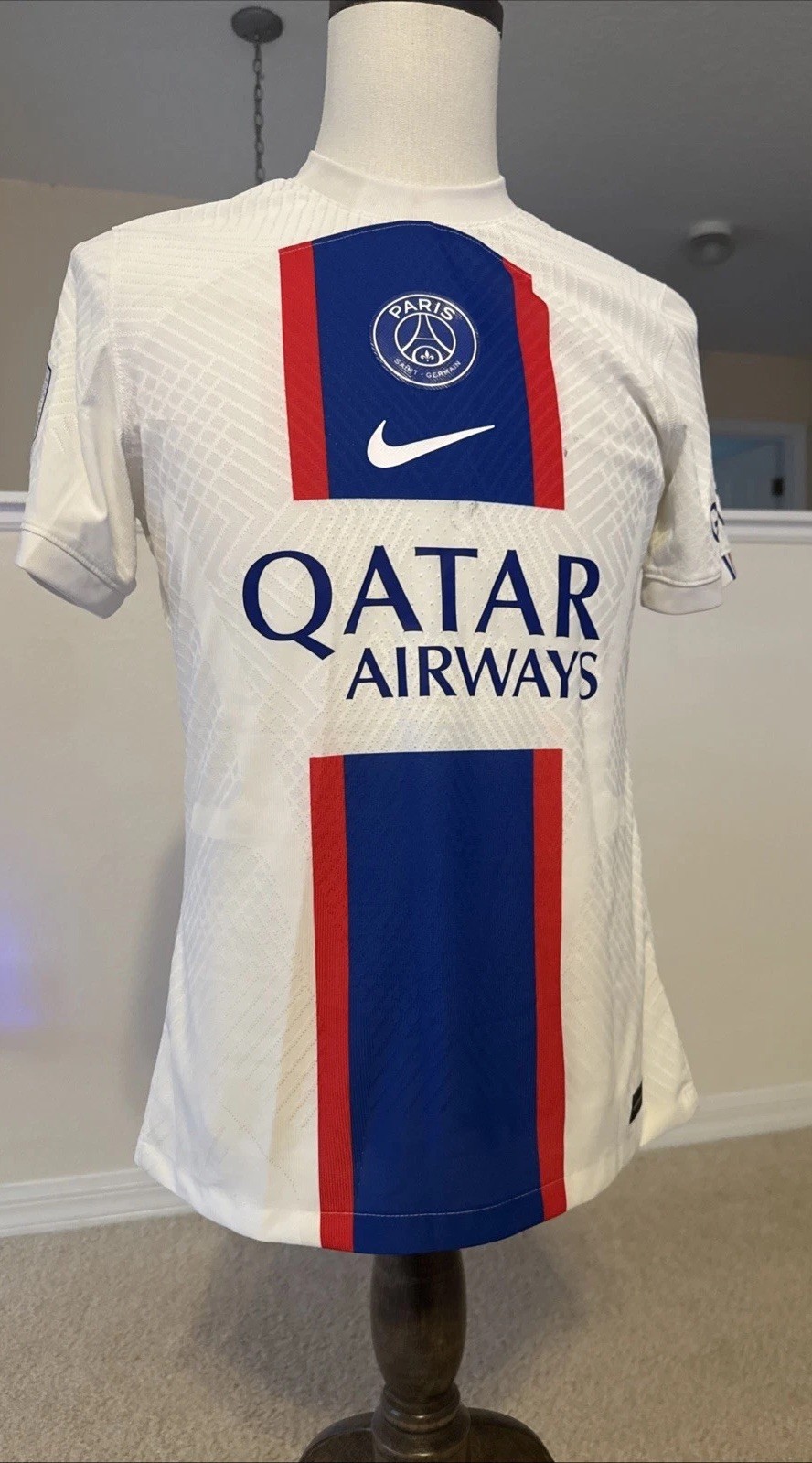 2022-23 Kylian Mbappe Paris Saint-Germain Match Worn Uniform | MEARS & Meigrey