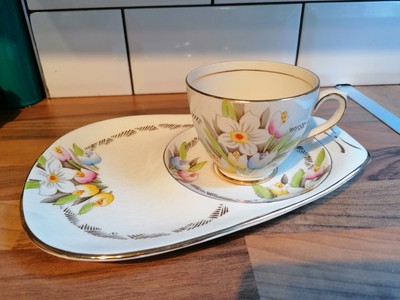 Vintage T. F. & S. LTD Thomas Forester 1942-47 Tasse & Keks Untertasse Set Floral