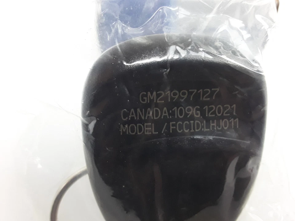 Keyless Entry Transmitter Fits Hummer GMC Chevrolet Cadillac Saturn (2002-2007) - Image 3 of 4