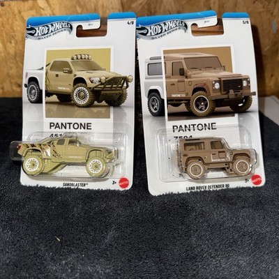 Hot Wheels Silver Series 2- Sandblaster  & Land Rover Defender Pantone 1:64