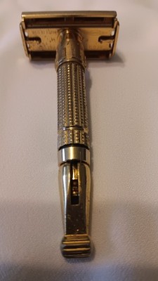 VTG 1960 GILLETTE F4  GOLD TONE ADTUSTABLE TOGGLE SAFETY RAZOR