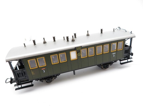 361H0 /11 - Trix H0 - Personenwagen 3.Kl grün der DRG / 9293 - top | Condition: Gebraucht