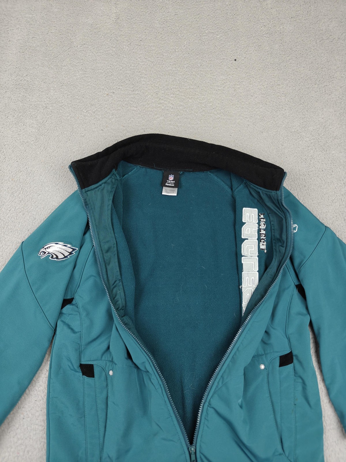 Philadelphia Eagles Jacket Boys Large Green NFL Football Reebok Fleece thumbnail 2