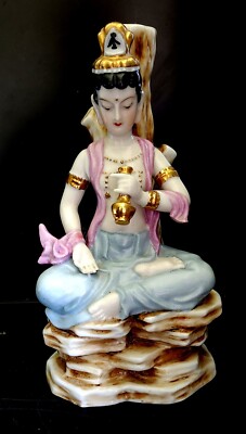 Chinese Famille Rose Porcelain Kwan-Yin Figur Made in Hong Kong 7.5" | eBay Chinese Famille Rose Porcelain Kwan-Yin Figur Made in Hong Kong 7.5" | eBay