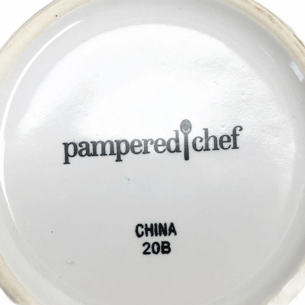 Pampered Chef Ceramic Egg Cooker 1529 White Microwave Cooking Kitchen Gadget Pampered Chef Ceramic Egg Cooker 1529 White Microwave Cooking Kitchen Gadget