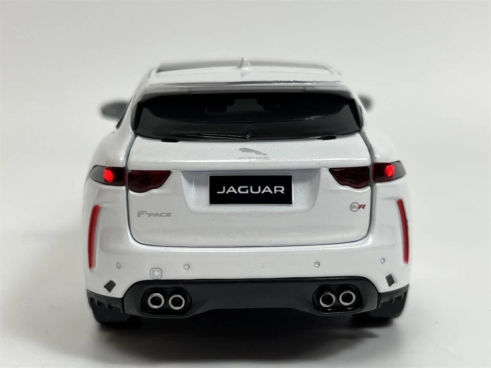 Jaguar F Pace Bianco LHD Luce E Suono 1:32 Scala Tayumo 32110019 - Immagine 3 di 4