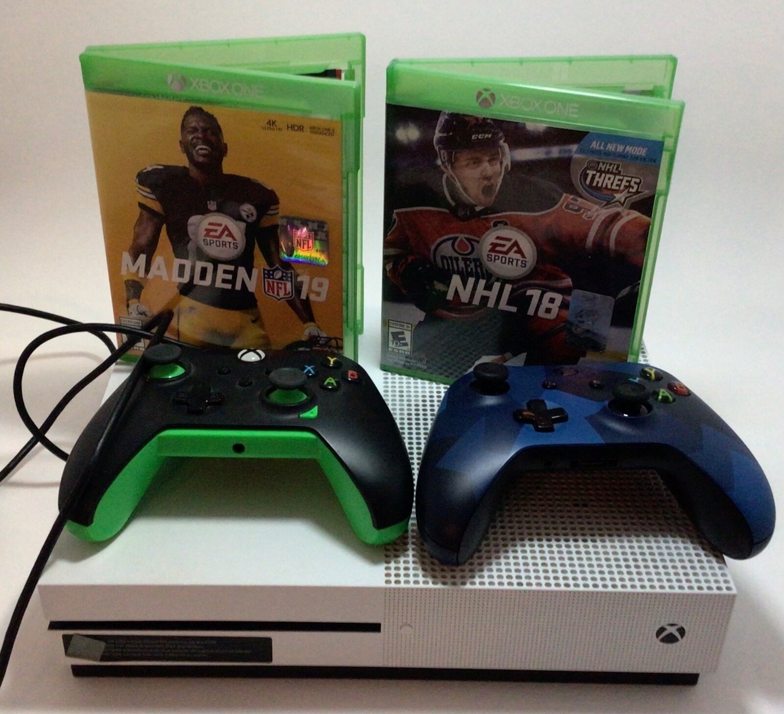 美品!!XBOXONE S 1TB 本体一式（動作OK Xbox One X 1TB 本体 GameSirG7  