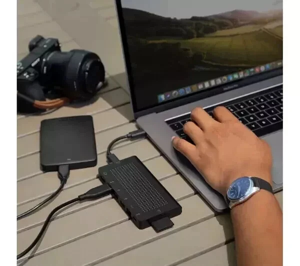 NEW Twelve South StayGo | USB-C Hub for Type C MacBooks iMac M1 Laptops and iPad - Image 2 of 2