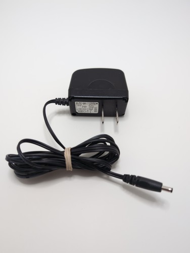 Logitech L-LD4-0 AC AC-Adapter - 8V 0.5A Genuine OEM - 第 1/5 張圖片