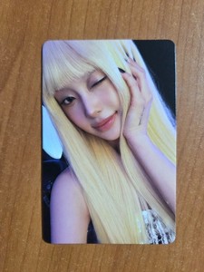Chuu Loona | eBay