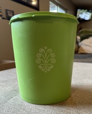 Vintage Tupperware Canister Servalier Apple G...