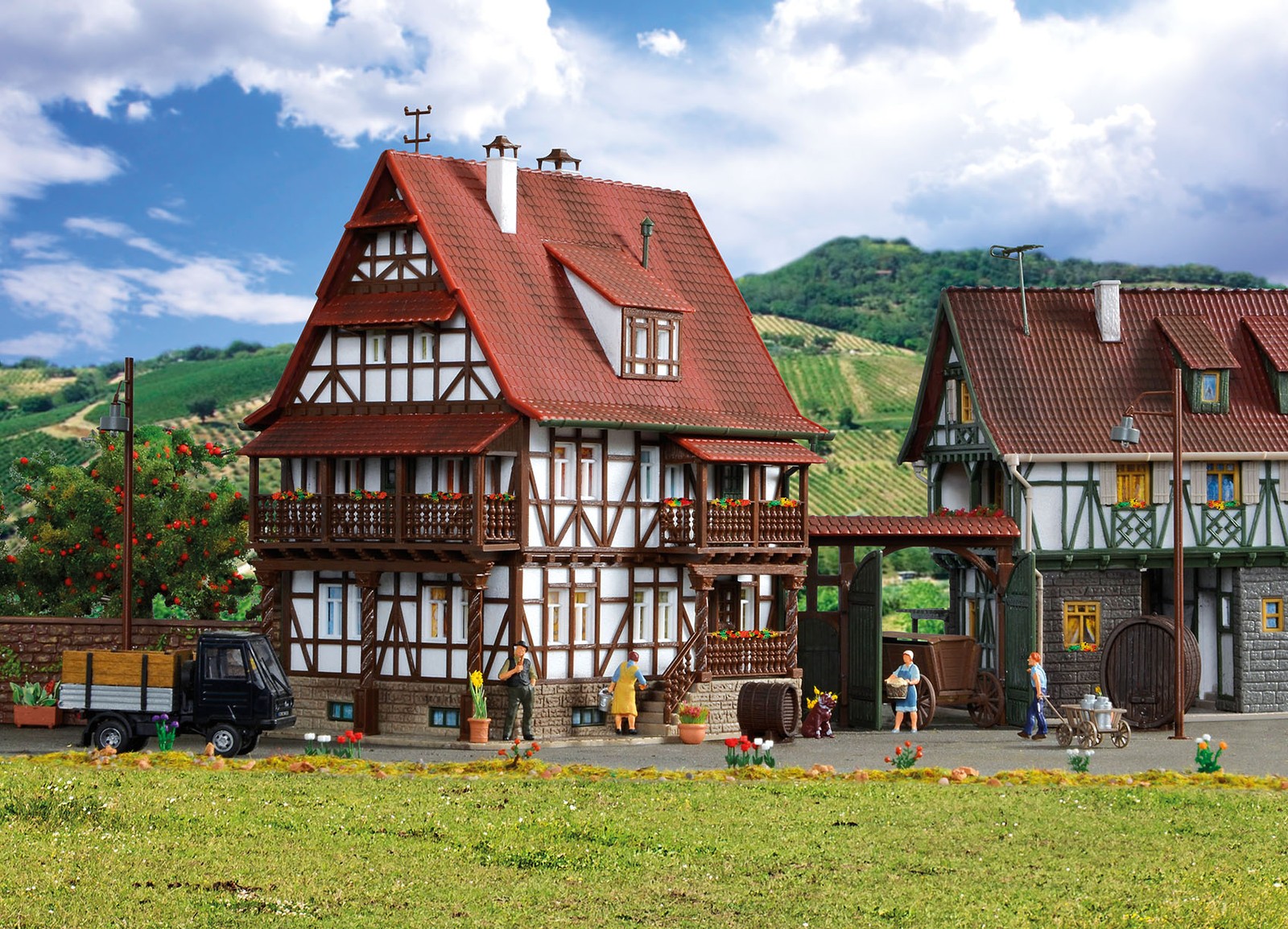 Vollmer 43732 - H0 Winery House With Courtyard Gate - New