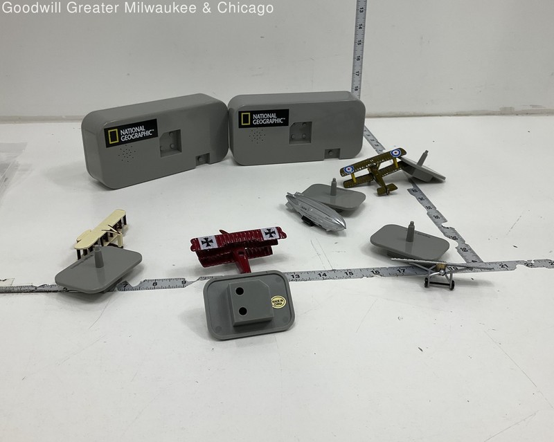 National Geographic Airplane Reader Toy Set