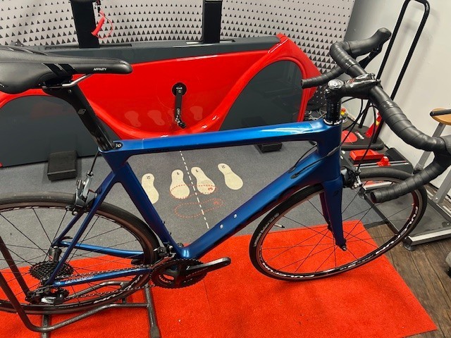 bottecchia rennrad kaufen 8AVIO ULTIMATE 105 Di2 Sonderedition – Evolution Bikes IT Season: 12.5 Lenkerdurchmesser:23,8 - 31,8 mm Goalkeeper Gloves Puma Torwarthandschuhe
