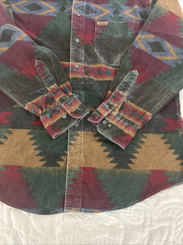 Vtg 90s Woolrich Shacket Shirt Mens L Aztec Southwestern Button Up 90s USA Made - Image 4 of 4