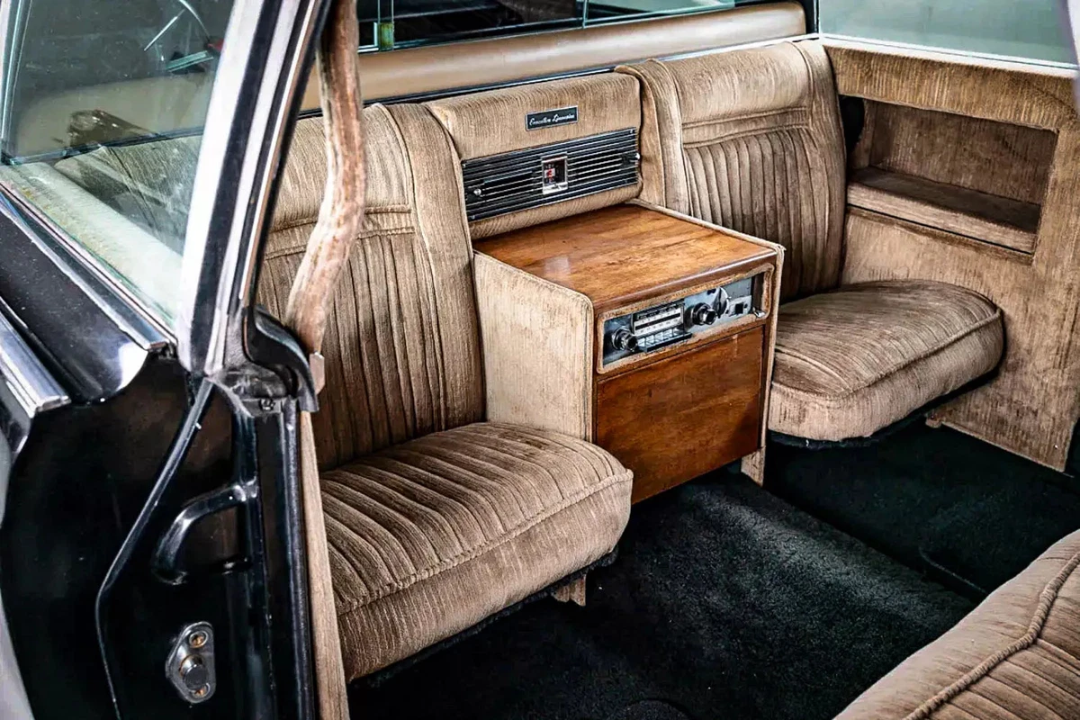 Lehmann-Peterson Limo Owned by Budweiser Baron