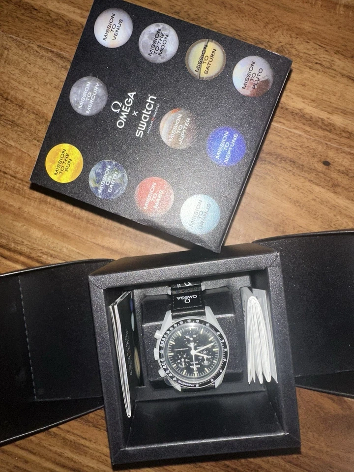 Mission to the moon Bioceramic Speedmaster Moonphase Watch. Swatch Omega - Image 2 of 4