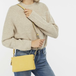 accessorize yellow bag