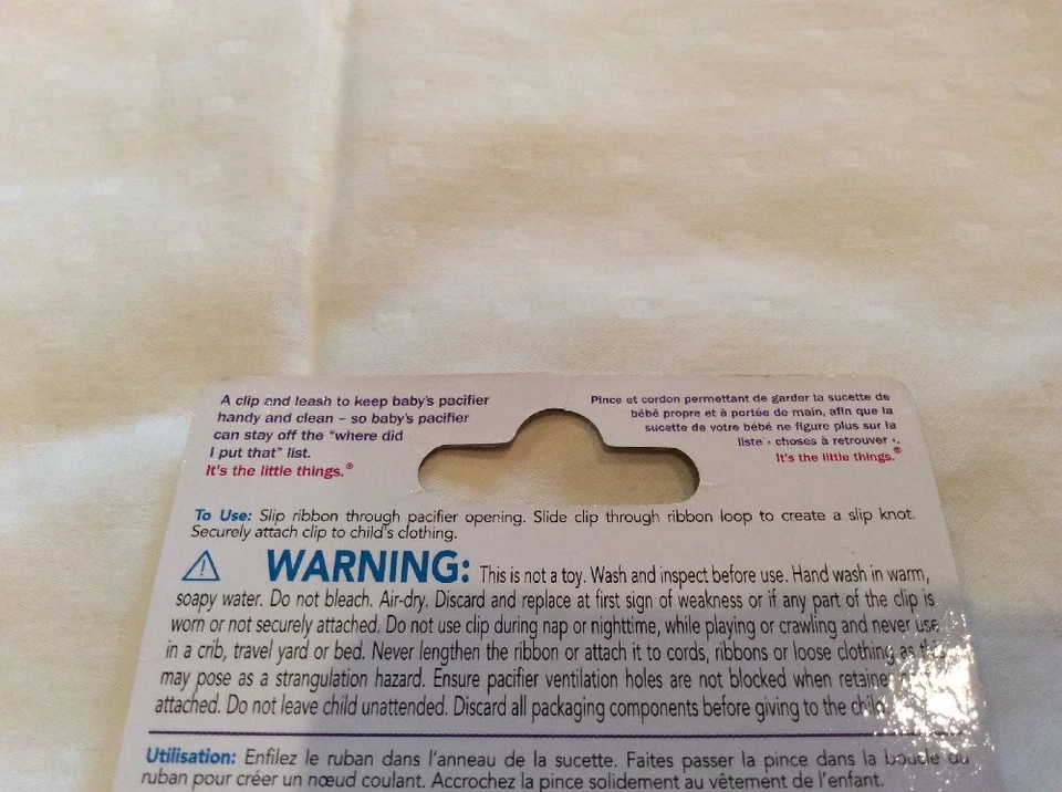 Lote de 2 NUEVOS Clip para Chupete Munchkin - Lindo Patrón y Color Azul - Se Adapta a Todos los Chupetes Foto 3 de 3