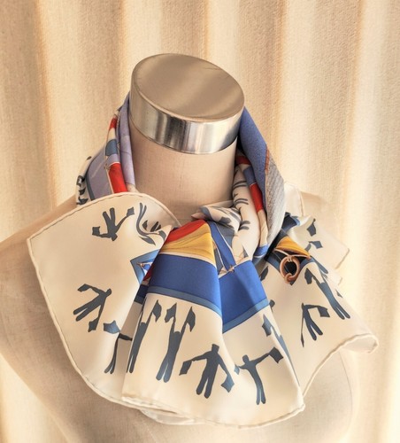 HERMES Scarf Carre 90 " EN COURSE " 100% Silk Blue, White, multicolor Vintage