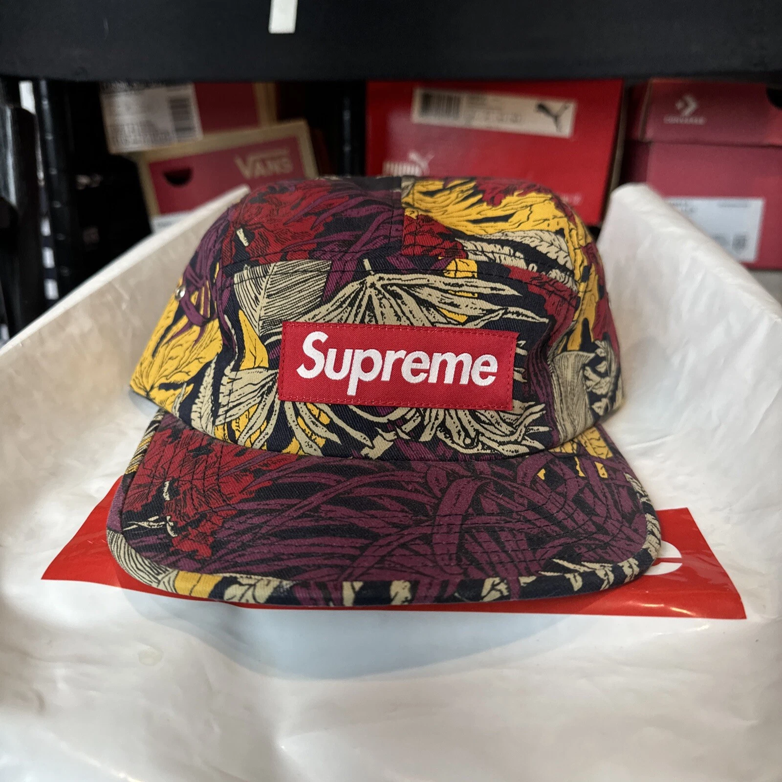 Casquette de camp Supreme Leaves 2011