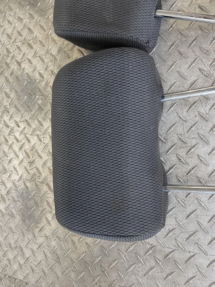 Conjunto de reposacabezas Nissan Frontier 2002-2004 probado OEM 02 03 04 Foto 2 de 4