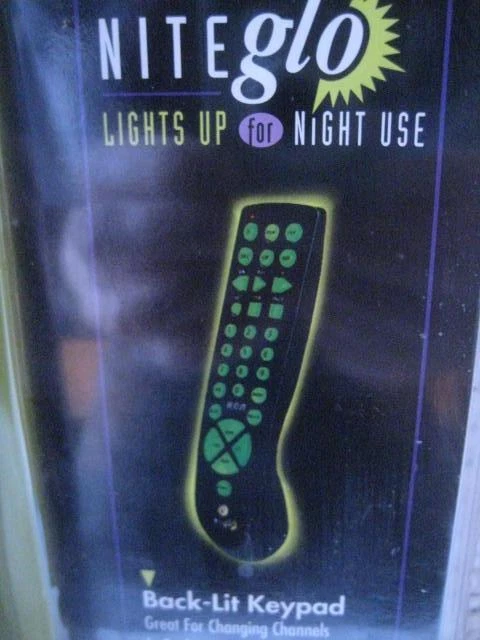 NEW RCA UNIVERSAL NITEGLO REM0TE CONTROL RCU4GLW - MULTI-BRAND USE - NEW - Image 2 of 4