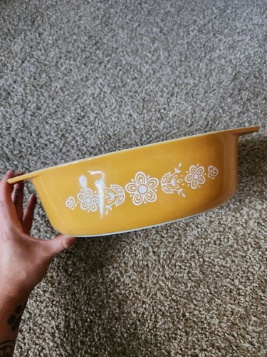 Vintage Pyrex Butterfly Gold #045 2.5 Quart Large Casserole Dish without Lid