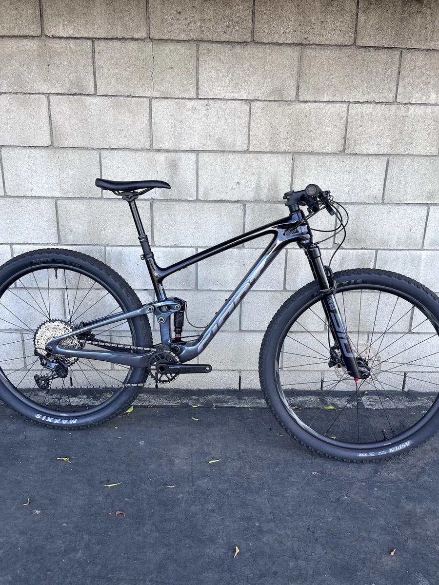 自転車 Giant Carbon Giant TCX Advanced Pro 1 - Asheville Bicycle Company