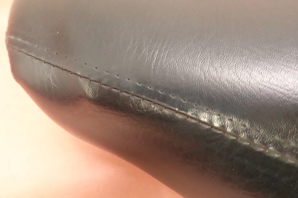 Asiento delantero del conductor Suzuki Boulevard C50 VL800 2005-2009 Foto 2 de 4