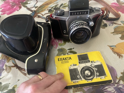 Vintage EXAKTA VX 1000 Camera Carl Zeiss Jena PANCOLAR 2/50 W