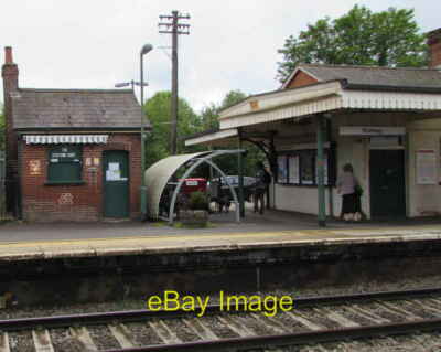 Foto 6x4 The Station Cafe, Romsey Am östlichen Rand der Romsey Eisenbahn c2015