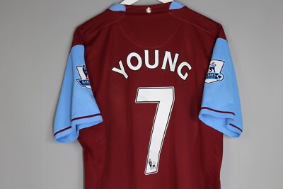 最終価格Aston Villa Nike XL ホワイトシャツ　古着 最終価格Aston Villa Nike XL ホワイトシャツ 古着