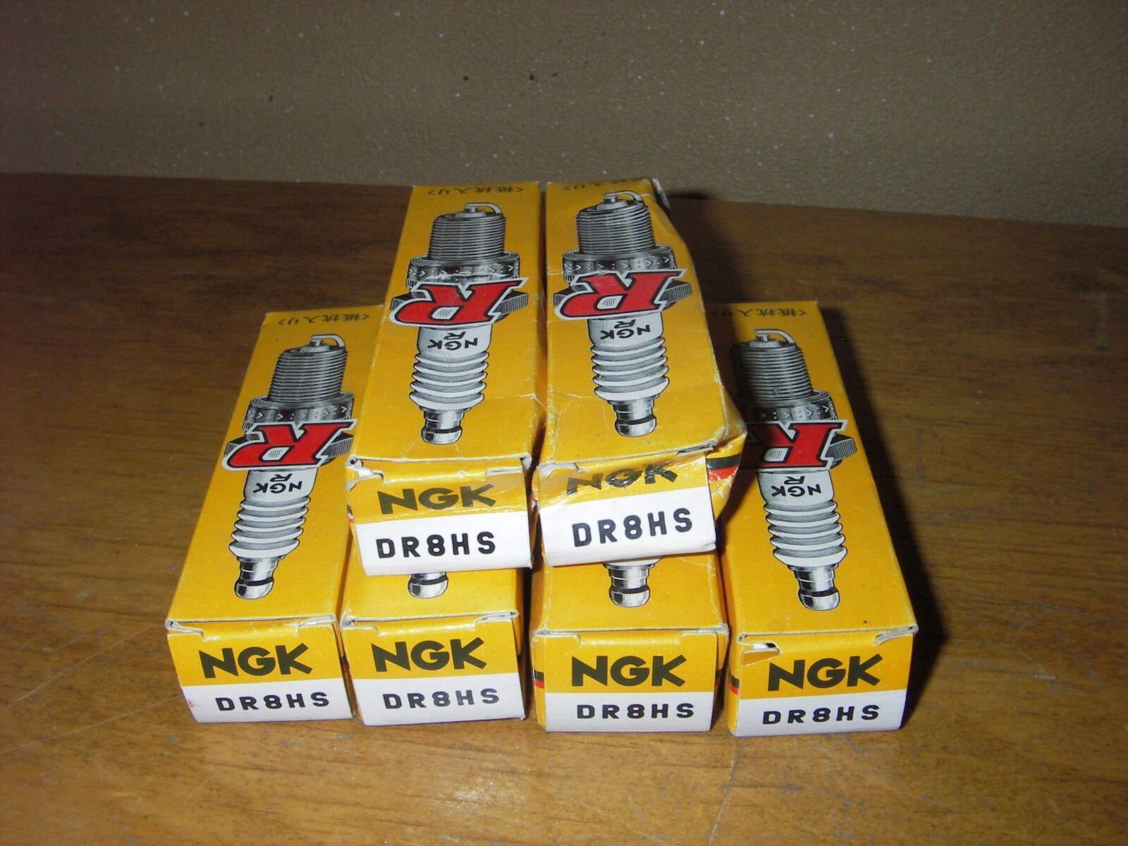 Lot of 6 pack: NGK DR8HS STANDARD Plug Spark Plugs 4322