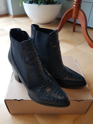 Ankle Boots von Mango in Gr. 38 einmal getragen 8,5 cm Kroko Reptil mit Armband