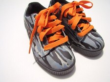 Heelys Skate Shoes Kids Size Youth 1 Gray  Black Never Worn Very Good Condition