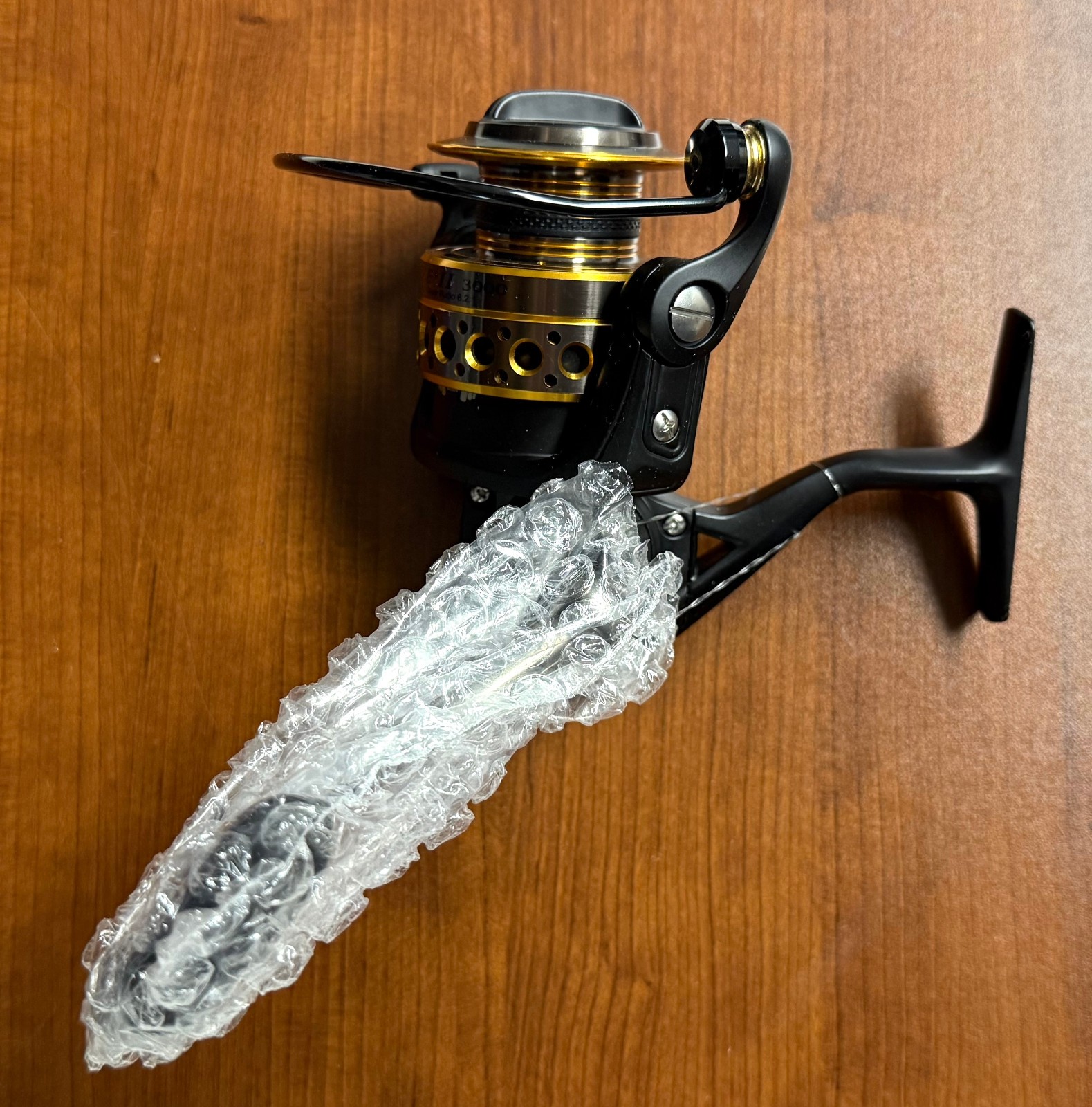 Penn BATTLE II 3000 Spin Fishing Spinning Reel - Free Shippi
