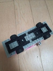 LEGO 71006 The Simpsons House &mdash; Minifigures with Pink Car